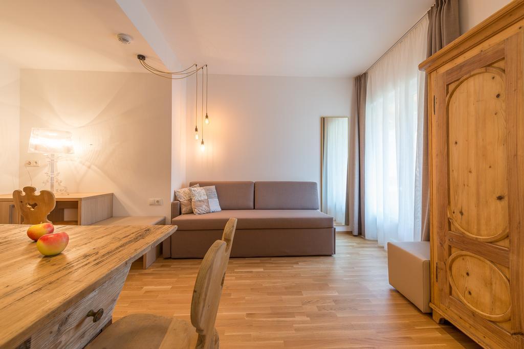 Tirolerin Garni Hotel 테르메노 외부 사진